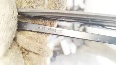 Автозапчастина б/у лівий передній ручок склоочисника для nissan bluebird hatchback (t72, t12) 1.6 посилання на oem iam 1s717526cc  