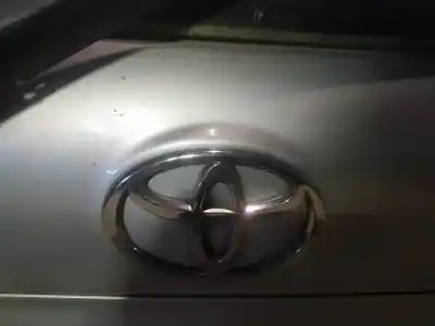 Piesă de schimb auto la mâna a doua EMBLEMA / SIGLA / LOGO pentru TOYOTA COROLLA, 1995.07 - 2001.11 2.0 D-4D 81KW 2000.08 - 2001.10 Referințe OEM IAM   