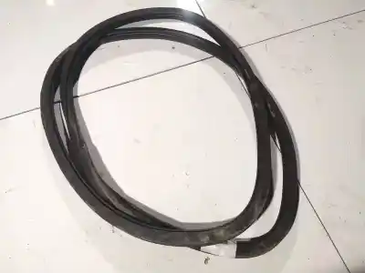 Tweedehands auto-onderdeel deurcontour rubber voor opel kadett e fastback (t85) 1.4 s (c08, c48, d08, d48) oem iam-referenties 