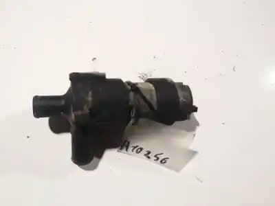 Piesă de schimb auto la mâna a doua POMPA DE APA pentru MERCEDES-BENZ W203, 2000.05 - 2004.02 C 220 CDI (203.006) 105KW 2000.05 - 2007.02 Referințe OEM IAM 2038350064  