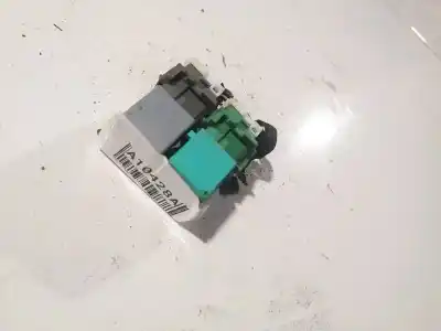 Pezzo di ricambio per auto di seconda mano scatola relè/fusibili per opel corsa a fastback (s83) 1.2 i (f08, m08, f68, m68) riferimenti oem iam 
