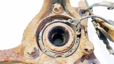 Second-hand car spare part front left knuckle for bmw 3 (e30) m3 2.3 oem iam references   