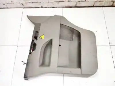 Peça sobressalente para automóvel em segunda mão FORRA / REVESTIMENTO DA PORTA TRASEIRA DIREITA por OPEL KADETT E FASTBACK (T85) 1.4 S (C08, C48, D08, D48) Referências OEM IAM 7H0867103  