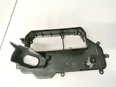 Peça sobressalente para automóvel em segunda mão PLÁSTICOS por TOYOTA AVENSIS WAGON (T25) 2.0 16V CAT Referências OEM IAM 166172  