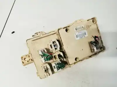 Second-hand car spare part FUSE BOX UNIT for TOYOTA AVENSIS WAGON (T25)  OEM IAM references 9008087013  9808087830