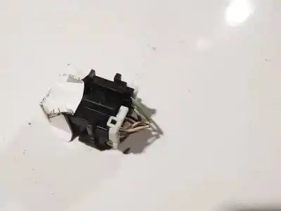 Peça sobressalente para automóvel em segunda mão caixa de fusíveis e relés por opel corsa a fastback (s83) 1.2 i (f08, m08, f68, m68) referências oem iam    Peça sobressalente para automóvel em segunda mão caixa de fusíveis e relés por opel corsa a fastback (s83) 1.2 i (f08, m08, f68, m68) referências oem iam