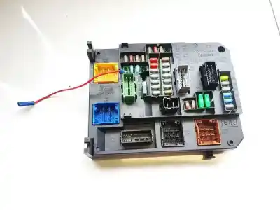 Second-hand car spare part fuse box unit for citroen c4 picasso ii 1.6 bluehdi 120 oem iam references a2c53383165  980668798001