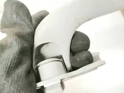 Автозапчасти б/у потолочная ручка за mazda 5 (cr) 2.0 cd (cr19) ссылки oem iam d350  