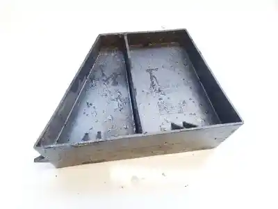 Peça sobressalente para automóvel em segunda mão plásticos por volkswagen passat variant (3b5) 1.9 tdi referências oem iam 3b9864517a  