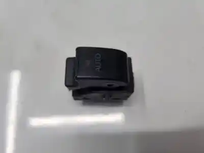 Pezzo di ricambio per auto di seconda mano interruttore alzacristalli anteriore sinistro per toyota corolla (e12) 2.0 d-4d sol berlina riferimenti oem iam 8481002041