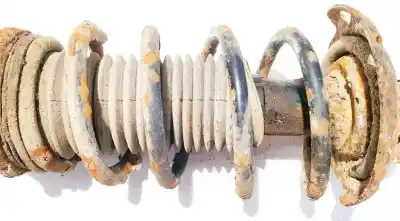 Second-hand car spare part front right shock absorber for bmw 3 (e30) m3 2.3 oem iam references 22214598  24466539