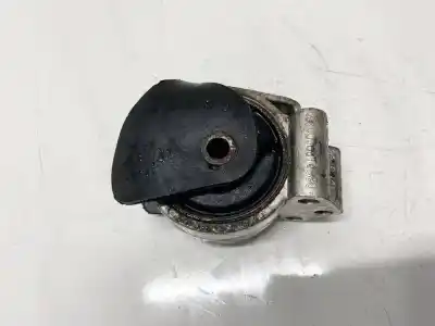 Second-hand car spare part engine support for volvo s40 i (644) 1.9 di oem iam references 3318040