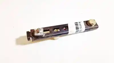 Gebrauchtes Autoersatzteil GÜRTELHAKEN VORN LINKS zum RENAULT LAGUNA, II 2001.03 - 2006.05 1.9 DCI 74KW 2001.10 - 2006.05 OEM-IAM-Referenzen   