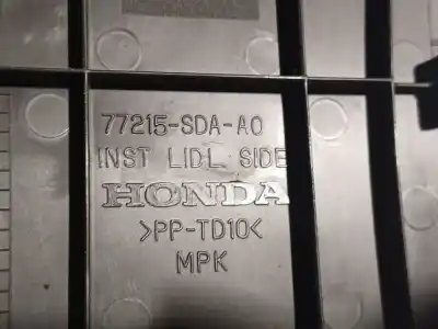 Pièce détachée automobile d'occasion plastiques pour opel corsa a fastback (s83) 1.2 i (f08, m08, f68, m68) références oem iam 77215sdaa0  77215-sda-a0