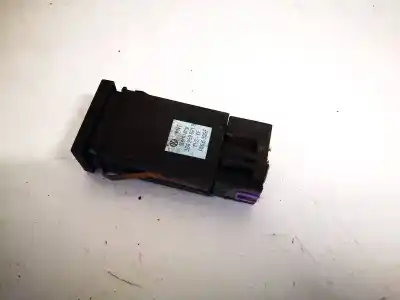 Автозапчастина б/у вимикач для volkswagen passat variant (3b5) 1.9 tdi посилання на oem iam 3b0959621b  