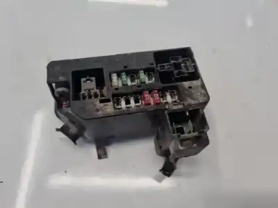 İkinci el araba yedek parçası RÖLE/SIGORTA KUTUSU için FIAT STILO MULTI WAGON (192) 1.6 16V OEM IAM referansları 46801947  