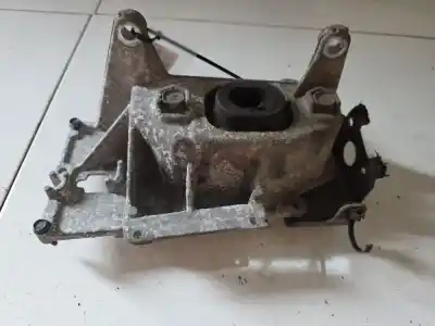 Second-hand car spare part engine support for audi 200 c2 sedán (437, 438) 2.1 5e oem iam references   