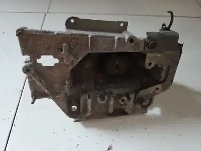 Second-hand car spare part engine support for audi 200 c2 sedán (437, 438) 2.1 5e oem iam references   