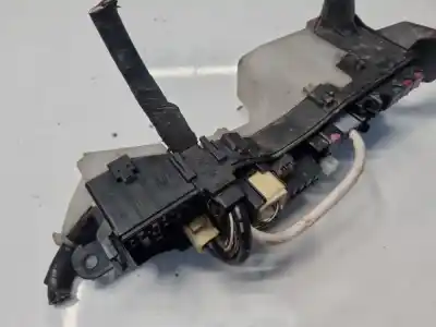 Second-hand car spare part fuse box unit for toyota corolla (e12) 2.0 d-4d sol berlina oem iam references   