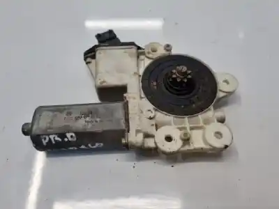 Pezzo di ricambio per auto di seconda mano motore alzacristalli anteriore destro per toyota corolla (e12) 2.0 d-4d sol berlina riferimenti oem iam 0130822032