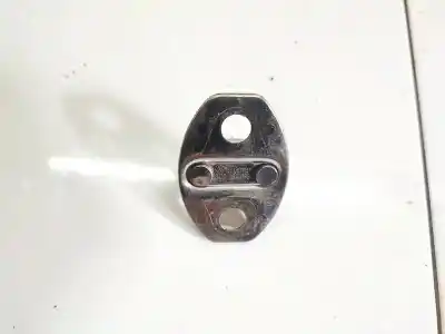 Автозапчастина б/у різні деталі для volkswagen passat variant (3c5) 1.9 tdi посилання на oem iam 3c0837033c  