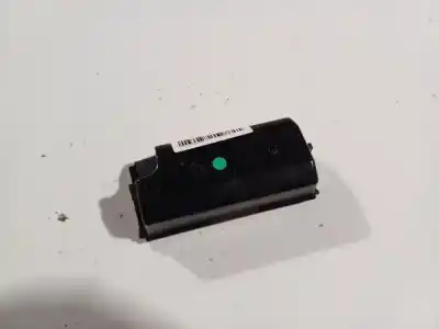 Pezzo di ricambio per auto di seconda mano PORTACENERE per VOLKSWAGEN BORA I (1J2) 1.9 TDI Riferimenti OEM IAM 1J0857335A  