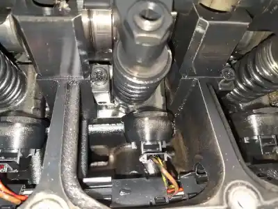 Gebrauchtes Autoersatzteil INJEKTOR zum VOLKSWAGEN PASSAT VARIANT (3C5) 1.9 TDI OEM-IAM-Referenzen   