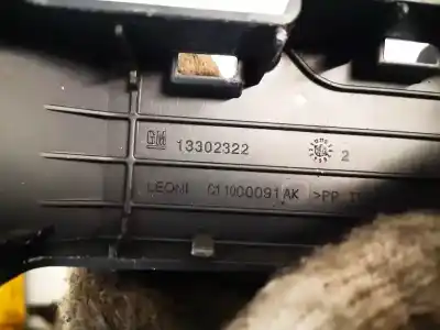 Pezzo di ricambio per auto di seconda mano plastica per bmw 3 (e30) m3 2.3 riferimenti oem iam 13302322  