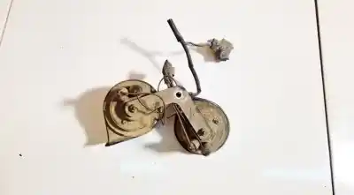 Pezzo di ricambio per auto di seconda mano corno per audi a6 avant (c4) 2.5 tdi riferimenti oem iam e335717  a73345