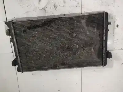 Pièce détachée automobile d'occasion RADIATEUR D'EAU pour VOLKSWAGEN BORA I (1J2) 1.9 TDI Références OEM IAM 1J0121253AD  