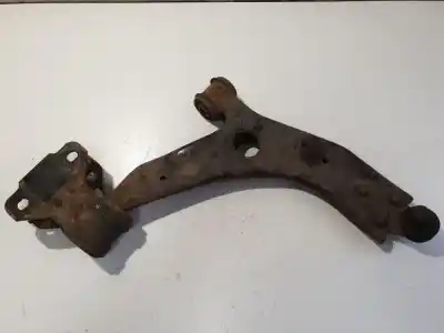Pièce détachée automobile d'occasion BRAS DE SUSPENSION INFERIEUR AVANT DROIT pour NISSAN BLUEBIRD HATCHBACK (T72, T12) 1.6 Références OEM IAM   