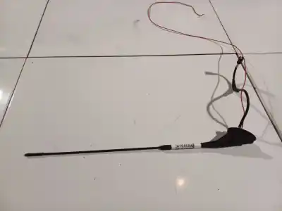 Peça sobressalente para automóvel em segunda mão ANTENA por VOLKSWAGEN PASSAT, B5 1996.08 - 2000.11 1.9 TDI 66KW 1996.10 - 2000.11 Referências OEM IAM   