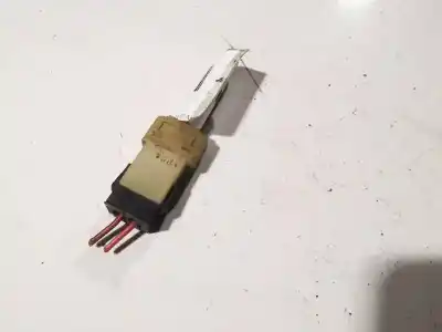 Pezzo di ricambio per auto di seconda mano interruttore per audi a6 avant (c4) 2.5 tdi riferimenti oem iam   