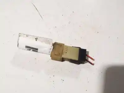 Pezzo di ricambio per auto di seconda mano interruttore per audi a6 avant (c4) 2.5 tdi riferimenti oem iam 