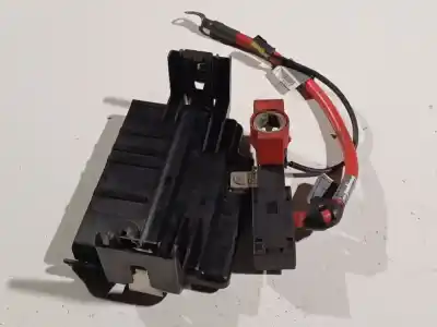 Second-hand car spare part fuse box unit for bmw 1 (e81) 118 d oem iam references 10688710  10688710