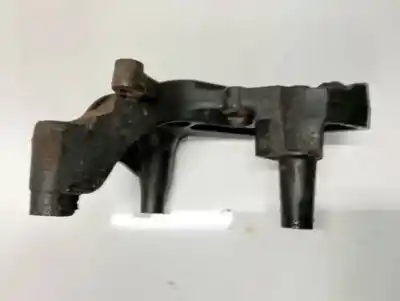 Second-hand car spare part engine support for chrysler sebring (js) 2.0 crd oem iam references 04766388aa  7204