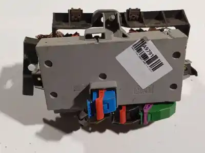 Peça sobressalente para automóvel em segunda mão caixa de fusíveis e relés por fiat doblo (119) 1.9 jtd elx / dynamic referências oem iam 