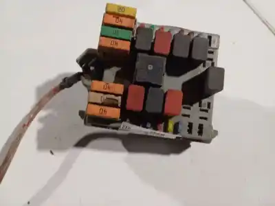 Peça sobressalente para automóvel em segunda mão caixa de fusíveis e relés por fiat doblo (119) 1.9 jtd elx / dynamic referências oem iam 51763772