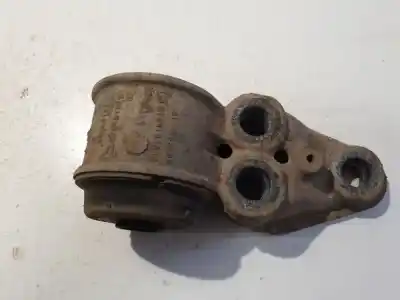 Pezzo di ricambio per auto di seconda mano SUPPORTO MOTORE per VOLKSWAGEN PASSAT VARIANT (3B5) 1.9 TDI Riferimenti OEM IAM 8E0501521H  