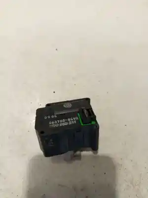 Peça sobressalente para automóvel em segunda mão motor de abertura da comporta de sofagem por opel kadett e fastback (t85) 1.4 s (c08, c48, d08, d48) referências oem iam 0637008690