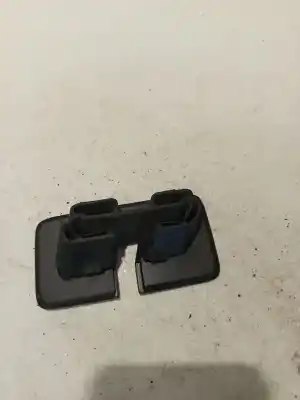 Pezzo di ricambio per auto di seconda mano plastica per opel kadett e fastback (t85) 1.4 s (c08, c48, d08, d48) riferimenti oem iam 3d0857785b  3d0857785b