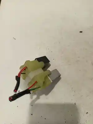 Peça sobressalente para automóvel em segunda mão caixa de fusíveis e relés por opel kadett e fastback (t85) 1.4 s (c08, c48, d08, d48) referências oem iam 9008087019