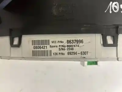 Recambio de automóvil de segunda mano de CUADRO INSTRUMENTOS, VELOCÍMETRO (TABLERO DE INSTRUMENTOS)  para VOLVO S60 I (384) D5 referencias OEM IAM 8637996  