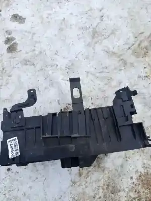 Pezzo di ricambio per auto di seconda mano Medio per BMW 3 (E30) M3 2.3 Riferimenti OEM IAM 13308434  13308434