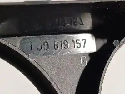 Pezzo di ricambio per auto di seconda mano plastiche per volkswagen golf iv (1j1) 1.9 sdi riferimenti oem iam 1j0819157  1 j0 819 157