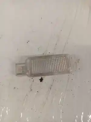 Peça sobressalente para automóvel em segunda mão luz da chapa de matrícula por opel kadett e fastback (t85) 1.4 s (c08, c48, d08, d48) referências oem iam 4b0947415