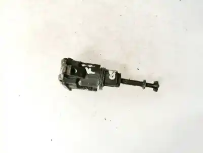 Pezzo di ricambio per auto di seconda mano cilindro porta anteriore sinistra per toyota corolla (e12) 2.0 d-4d sol berlina riferimenti oem iam 
