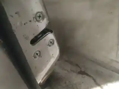 Автозапчасти б/у замок задней левой двери за NISSAN NOTE (E11, NE11) 1.4 ссылки OEM IAM   