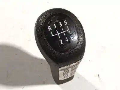 Pezzo di ricambio per auto di seconda mano pomello della leva del cambio per bmw 1 (e81) 118 d riferimenti oem iam   
