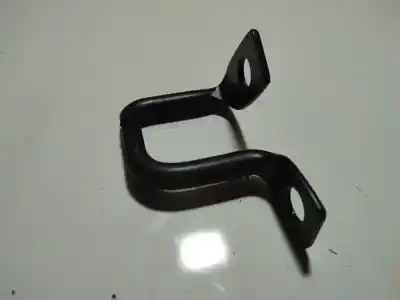 Peça sobressalente para automóvel em segunda mão plásticos por bmw 1 (e81) 118 d referências oem iam 